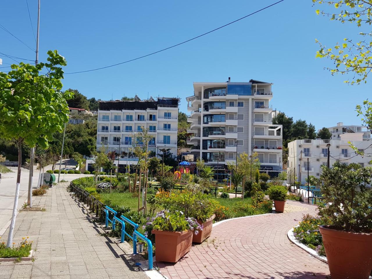 Apartment Of Beautiful Dreams Over The Sea Саранда Экстерьер фото